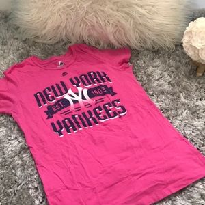 NY Yankees shirt